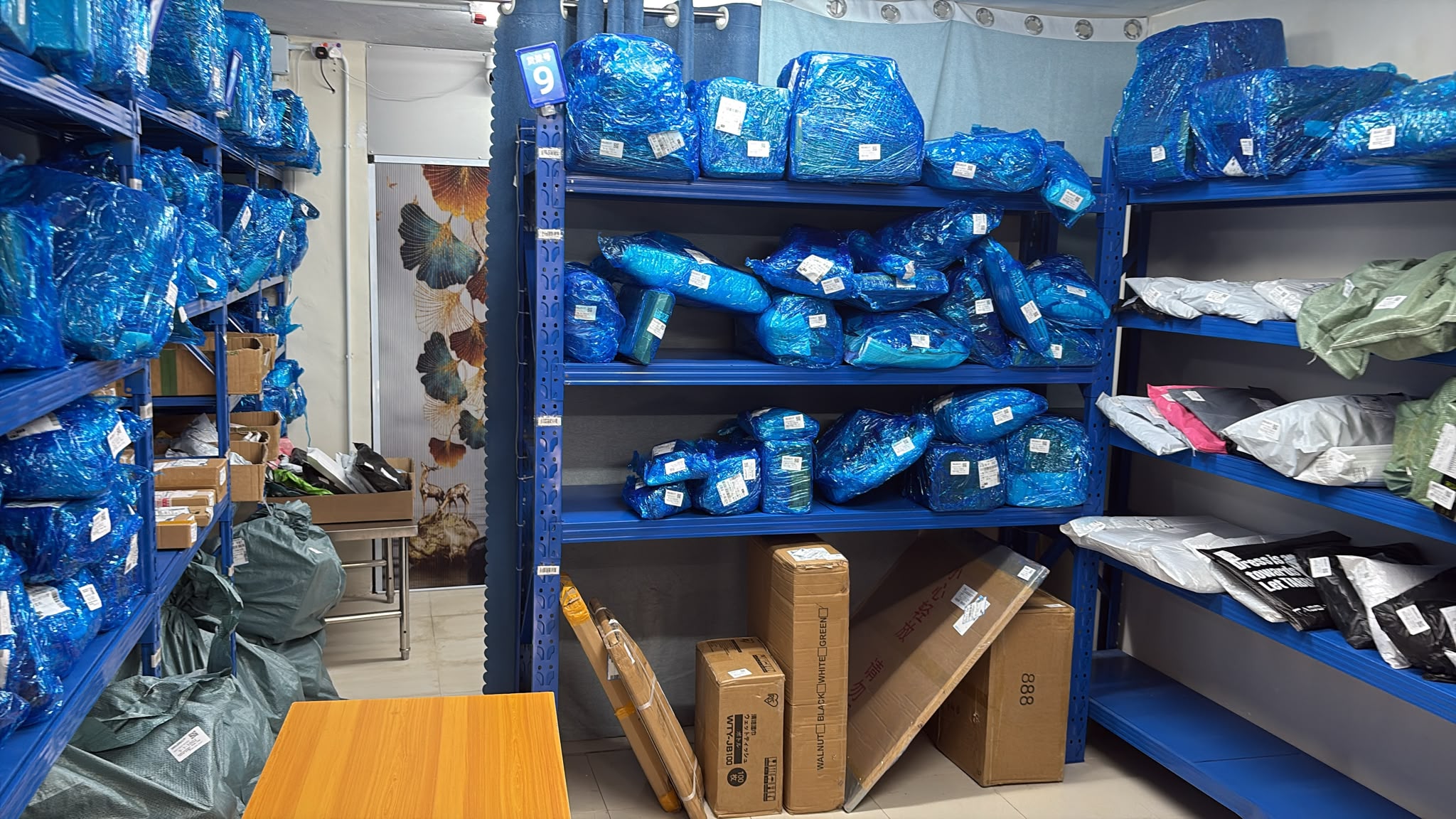 大圍約700呎具知名度口碑極佳具標誌性(菜鳥、拼多多)集運點自提點生意轉讓 實景相片