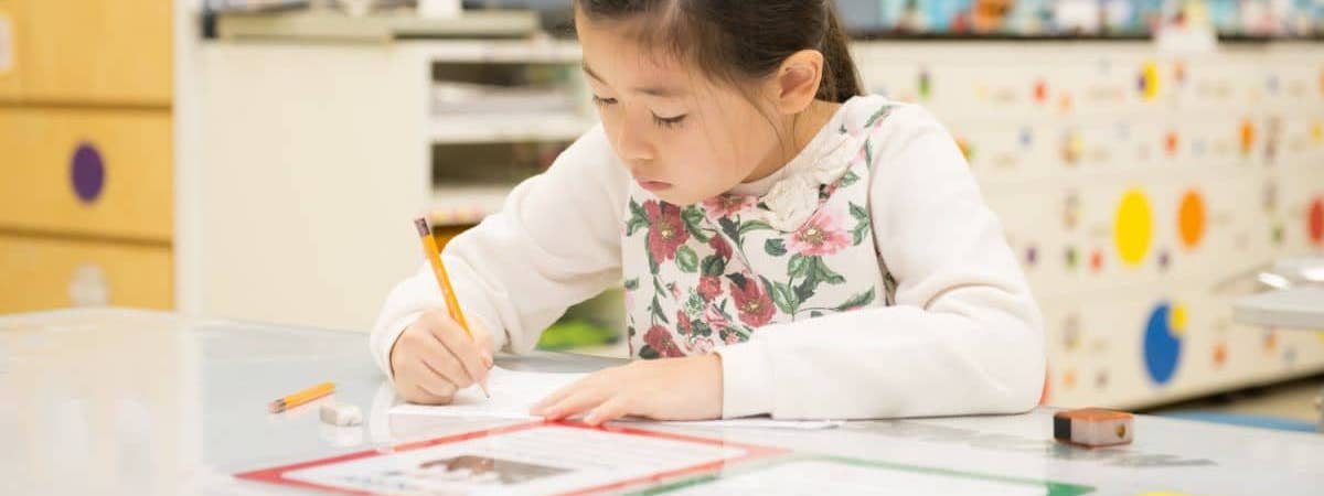 荃灣具學校註冊牌照成立約10年設2房約600呎補習社資產頂讓